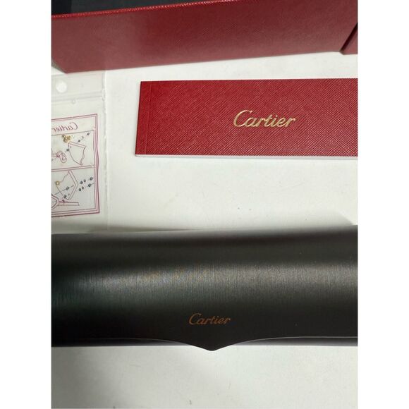 Authentic Cartier Glass Case + Box+ Eyeglass lenses + Book + Screws + Cloth - Picture 2 of 8